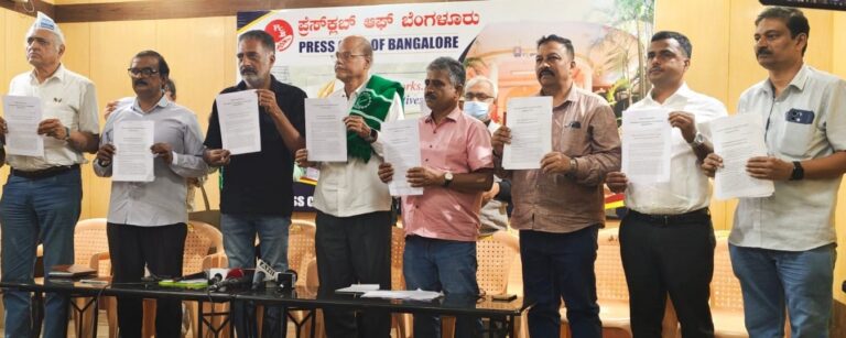 ಎಸ್‌ಐಆರ್‌ ಕರಡು ತಿರಸ್ಕರಿಸಿದ ನಾಗರಿಕ ಸಂಘಟನೆಗಳು; ಕೇಂದ್ರ ಚುನಾವಣಾ ಆಯೋಗದ ವಿರುದ್ಧ ಎಫ್‌ಐಆರ್ ಬಿಡುಗಡೆ