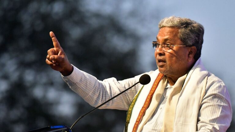 ಖರ್ಗೆ ಭಾಷಣ ಸ್ಥಳದ ‘ಶುದ್ಧೀಕರಣ’: ಬಿಜೆಪಿ-RSS, ಸಂಘ ಪರಿವಾರದ ವಿಷಪೂರಿತ ಮನಸ್ಥಿತಿ ಮಾಜಿ ಸಿಎಂ ಸಿದ್ದರಾಮಯ್ಯ