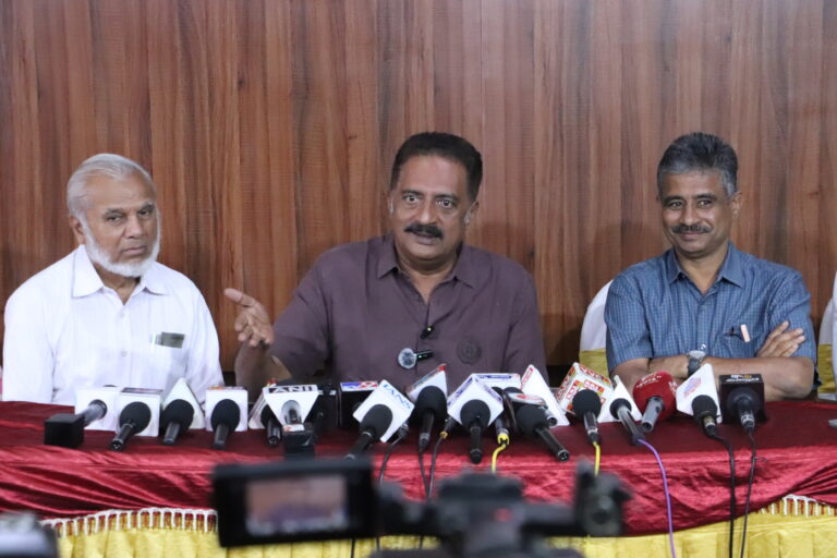 ಹಾಸನ|  SIR ಅಕ್ರಮದ ವಿರುದ್ಧ ಸುಪ್ರೀಂ ಕೋರ್ಟ್ ತನಿಖೆಗೆ ನಟ ಪ್ರಕಾಶ್ ರಾಜ್ ಪಟ್ಟು