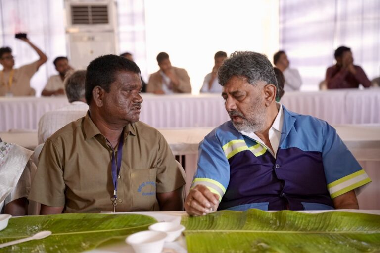 ಶೀಘ್ರವೇ ಪೌರಕಾರ್ಮಿಕರ ಉಪಹಾರ ಭತ್ಯೆ ₹70 ಕ್ಕೆ ಹೆಚ್ಚಿಸುವೆ: ಸಿಎಂ ಡಿ.ಕೆ. ಶಿವಕುಮಾರ್