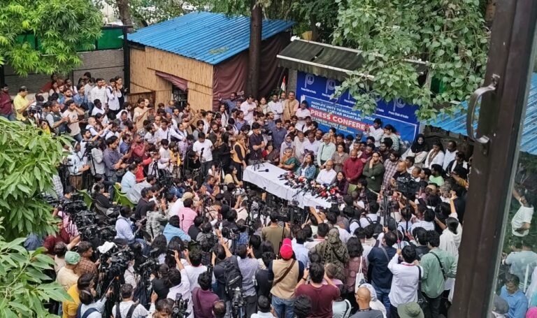 ಗ್ಯಾನೇಶ್ ಕುಮಾರ್ ರಕ್ಷಣೆಗಾಗಿ ದೆಹಲಿಯನ್ನೇ ಭಾರತ-ಪಾಕ್ ಗಡಿಯನ್ನಾಗಿ ಪರಿವರ್ತಿಸಿದ ಮೋದಿ: ಅಭಿಜೀತ್ ದಿಪ್ಕೆ